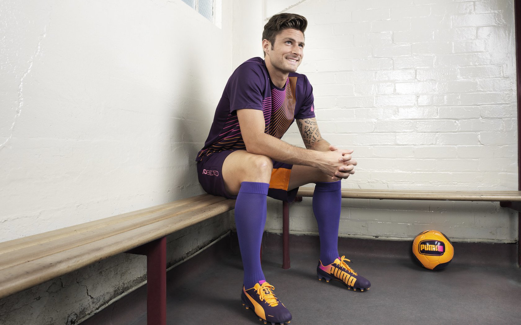 女子撑杆跳中国选手刷新全国纪录，女子撑杆跳2021最好成绩